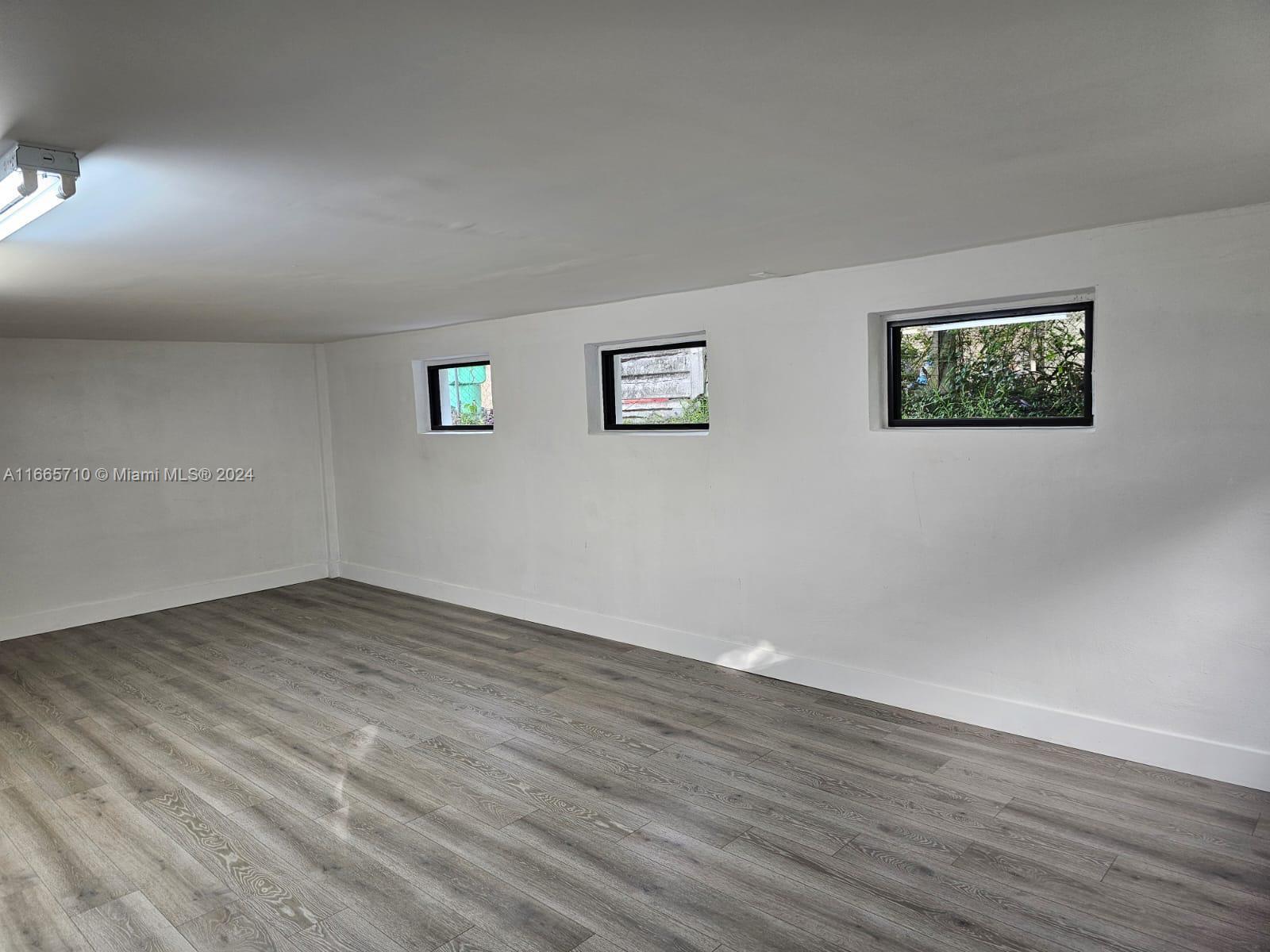 762 NW 188th Dr
