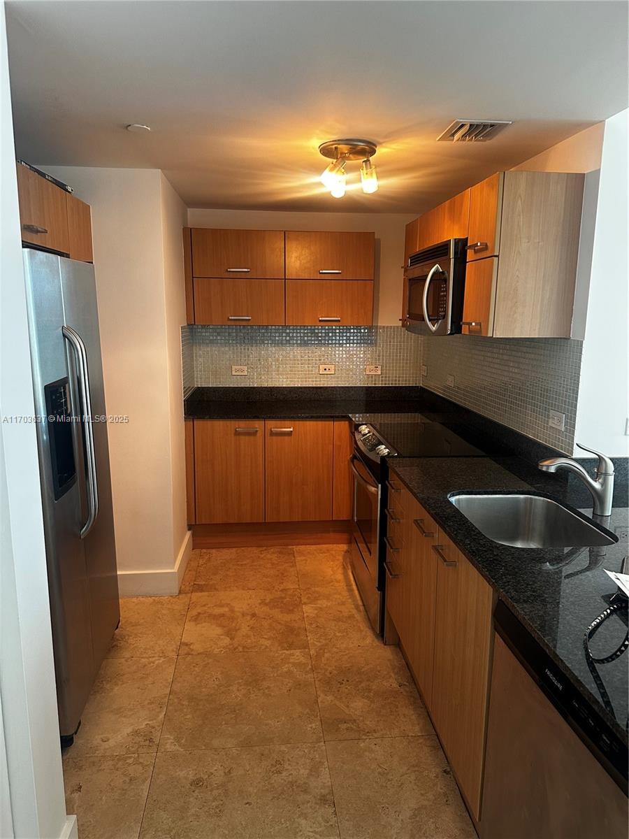 350 S Miami Ave Unit: 1704