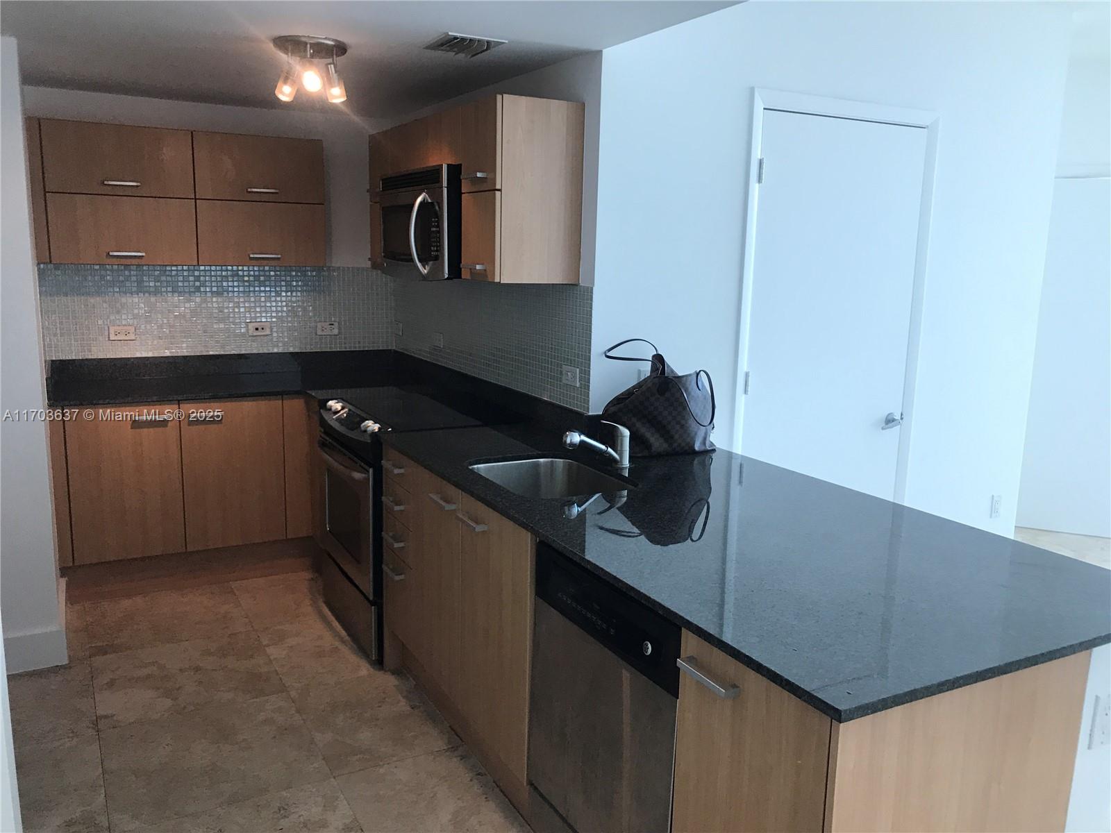 350 S Miami Ave Unit: 1704