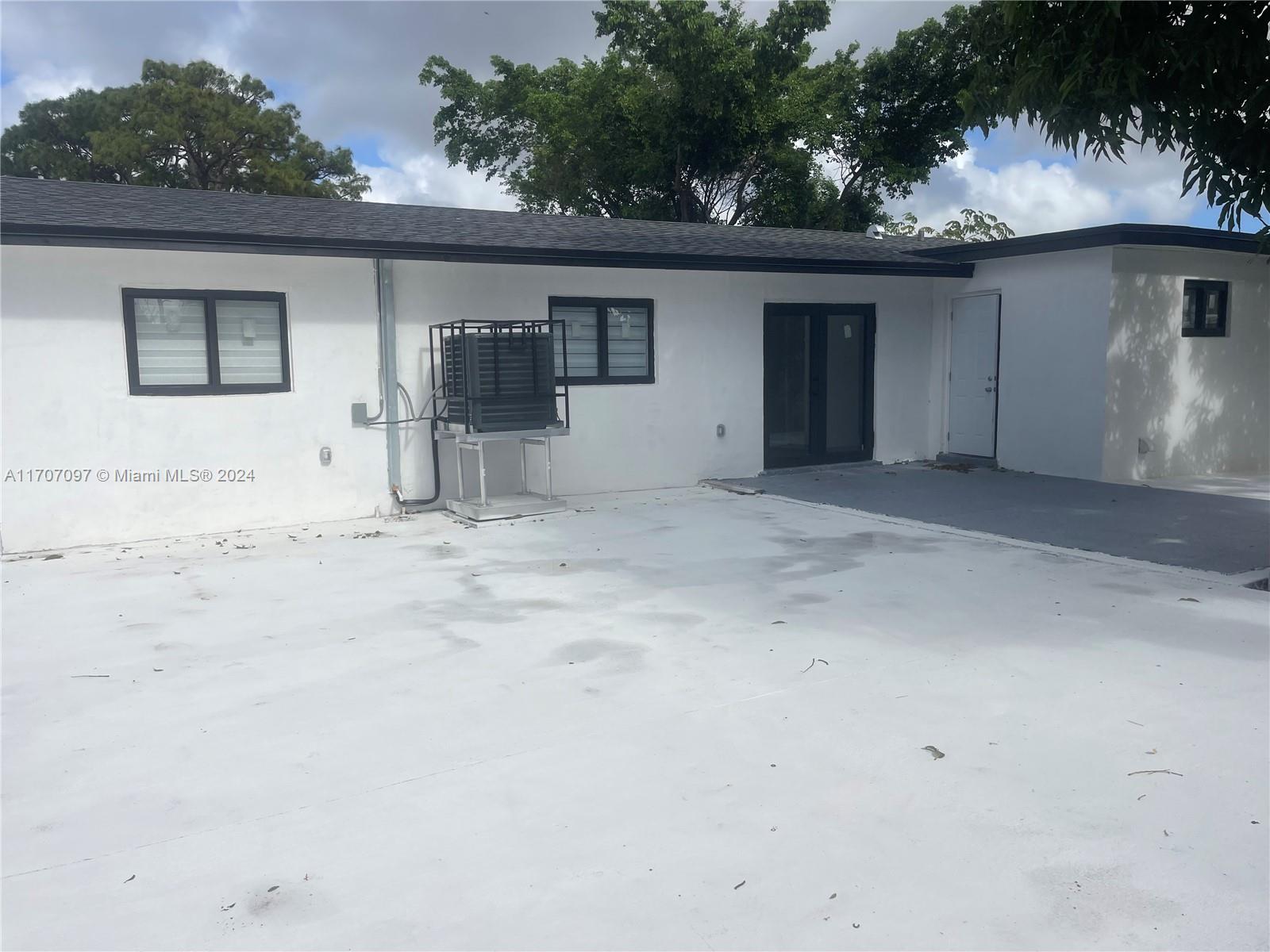 3864 NW 209th St