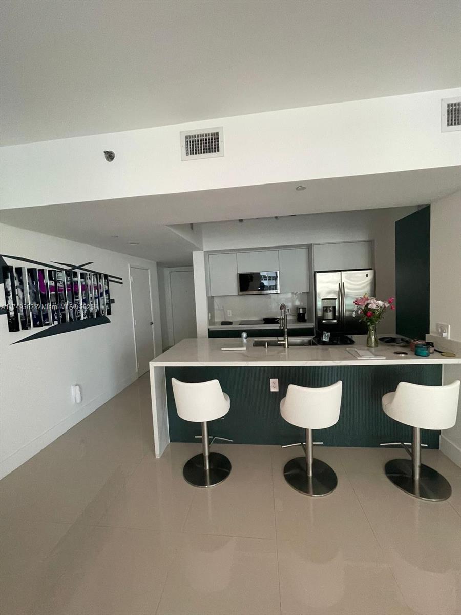 950 Brickell Bay Dr # 1210