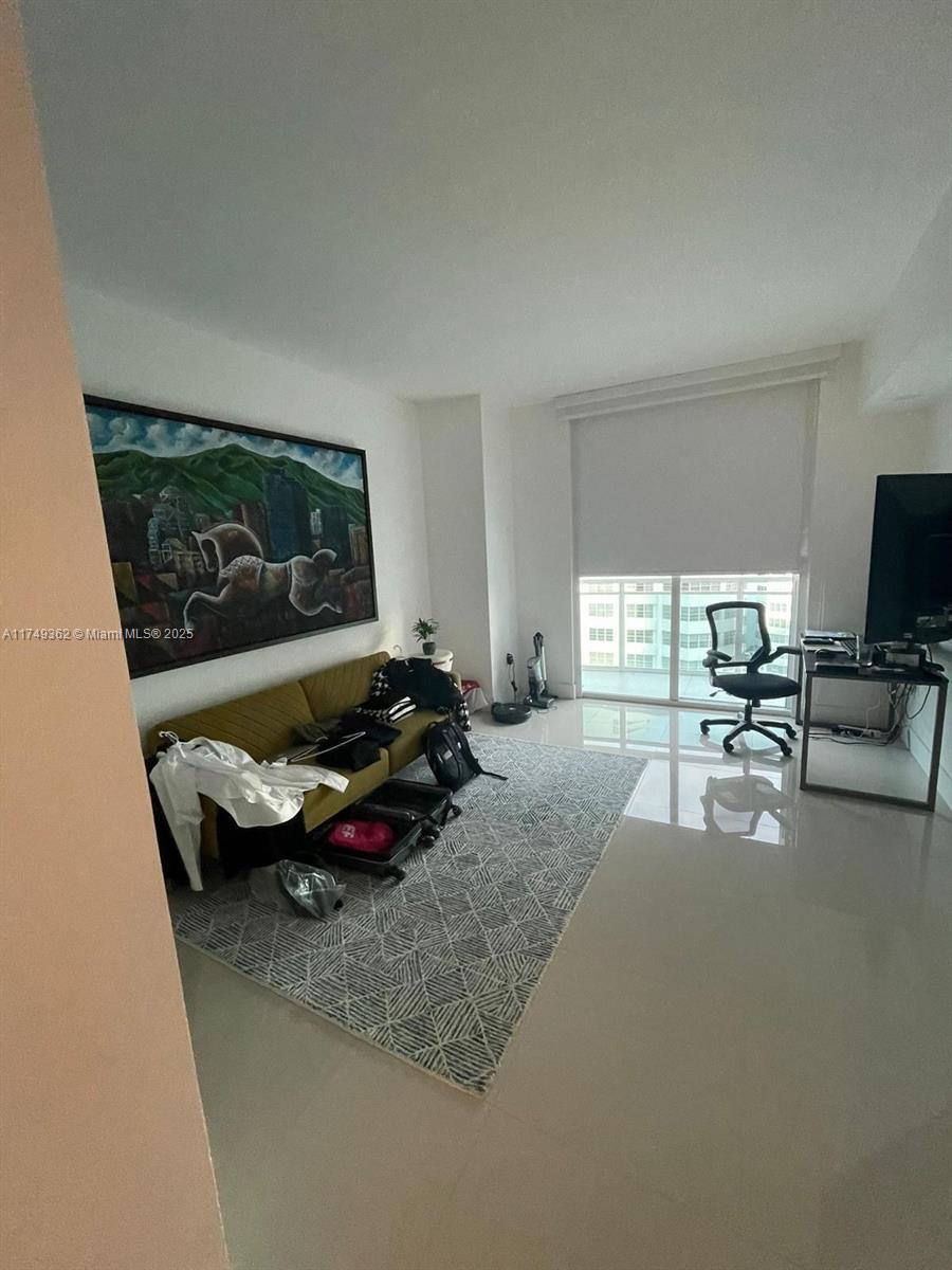 950 Brickell Bay Dr # 1210