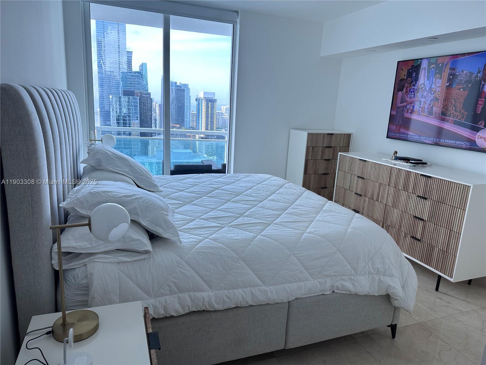 950 Brickell Bay Dr # 3505, Miami Unit: 3505