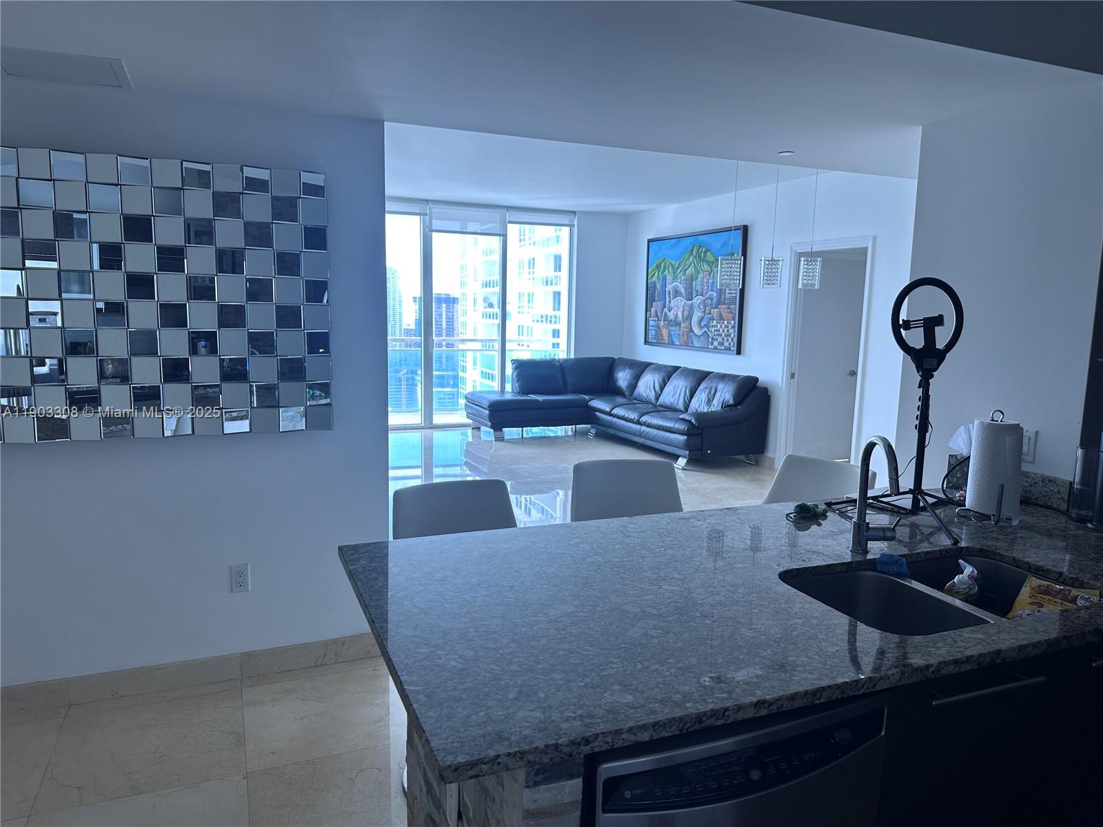 950 Brickell Bay Dr # 3505, Miami Unit: 3505