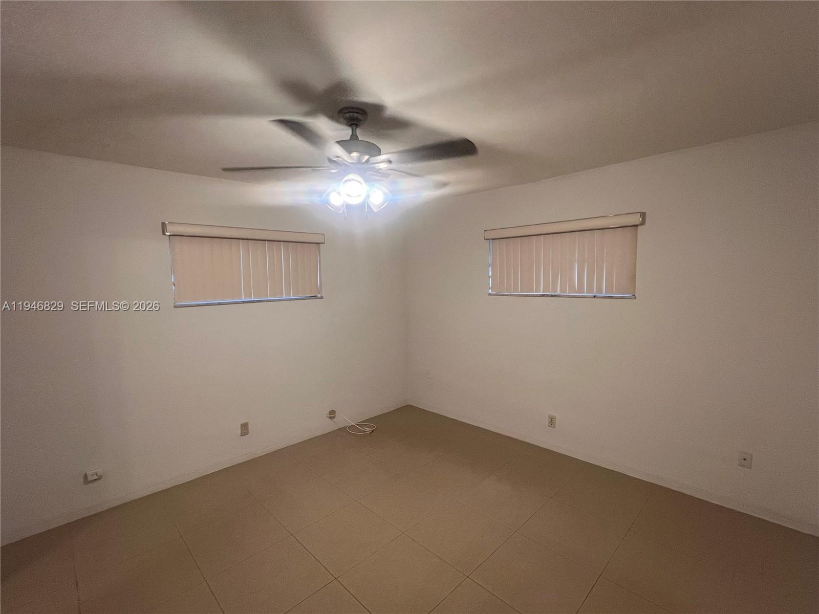 5010 SW 26th Ave # 3 Unit: 1-3