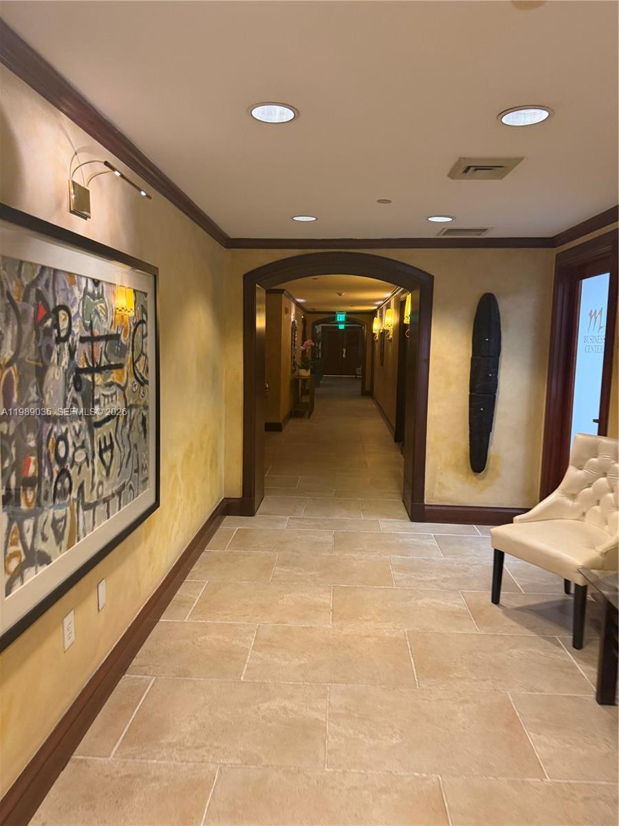 2951 S Bayshore Dr # 417