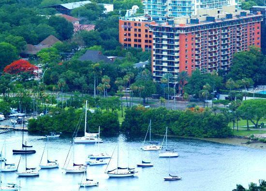 2951 S Bayshore Dr # 417