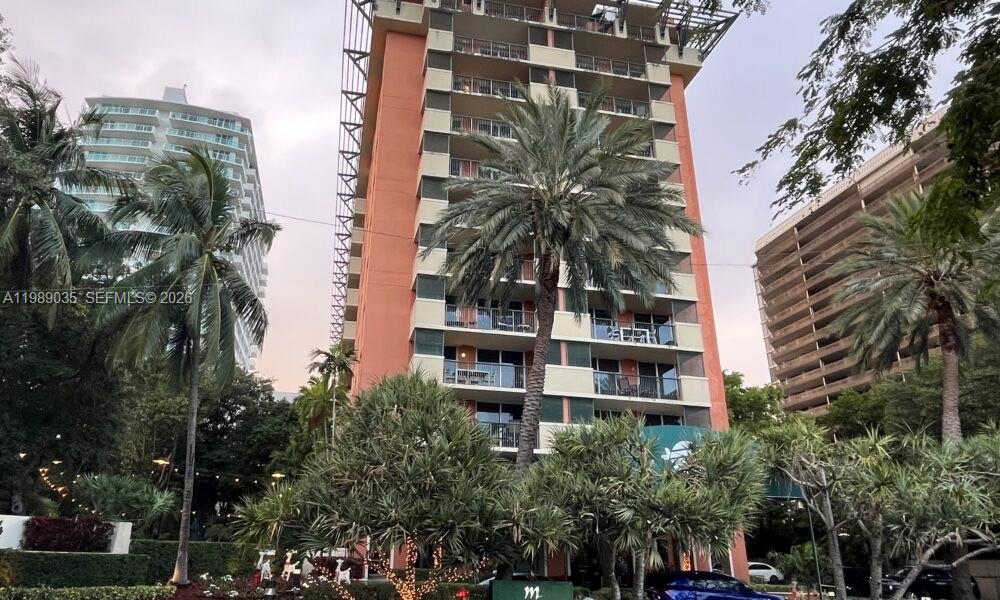 2951 S Bayshore Dr # 417
