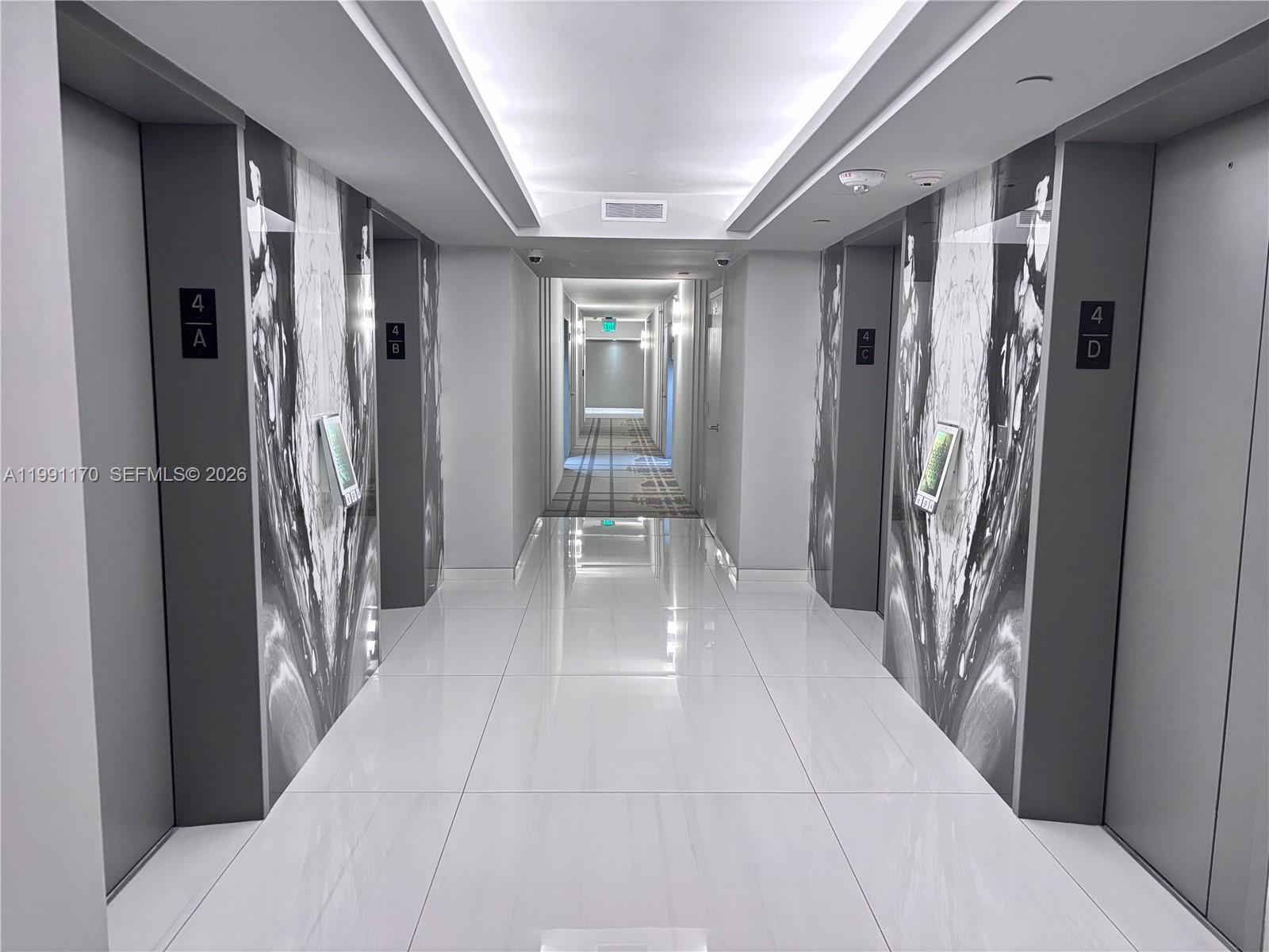 400 S Pointe Dr # 408