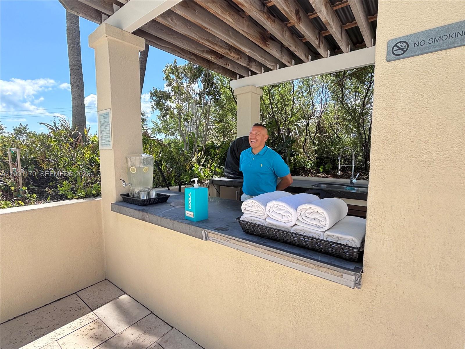 400 S Pointe Dr # 408