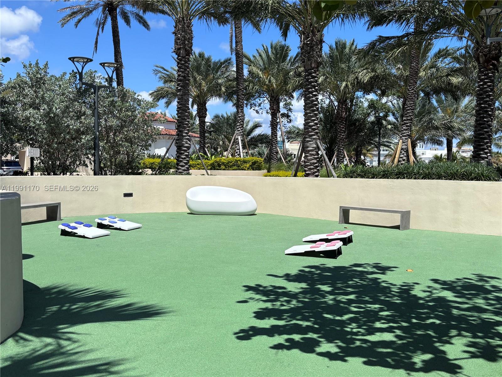 400 S Pointe Dr # 408