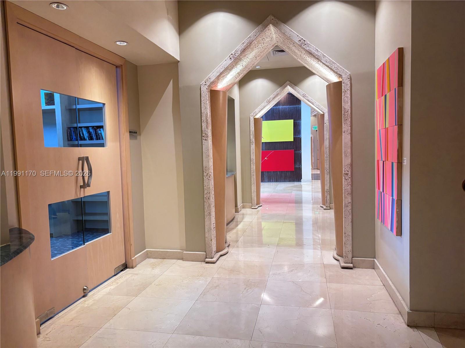 400 S Pointe Dr # 408