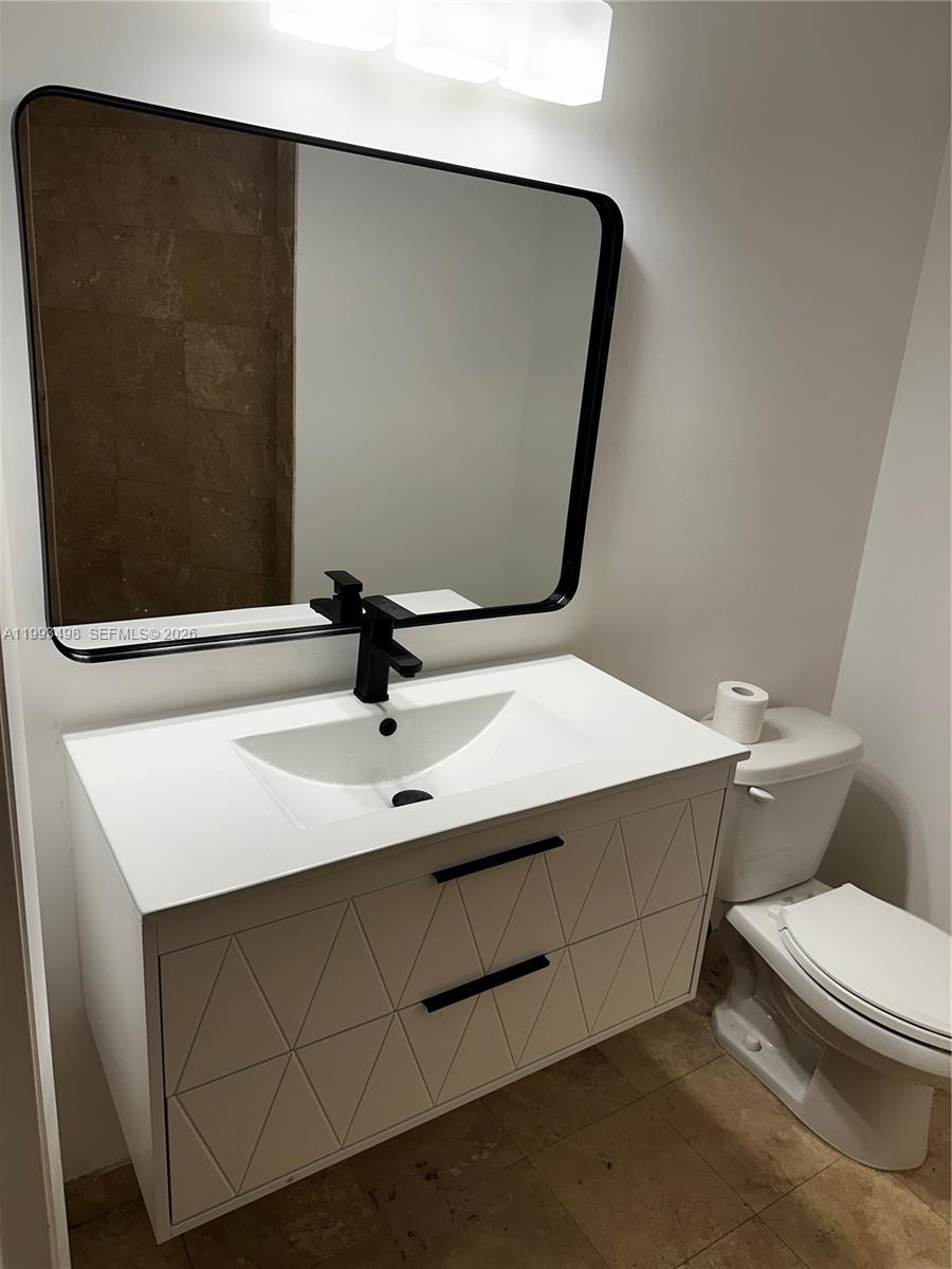 350 S Miami Ave Unit: 1704