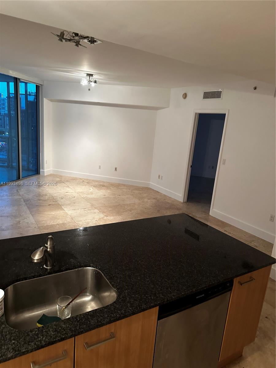 350 S Miami Ave Unit: 1704