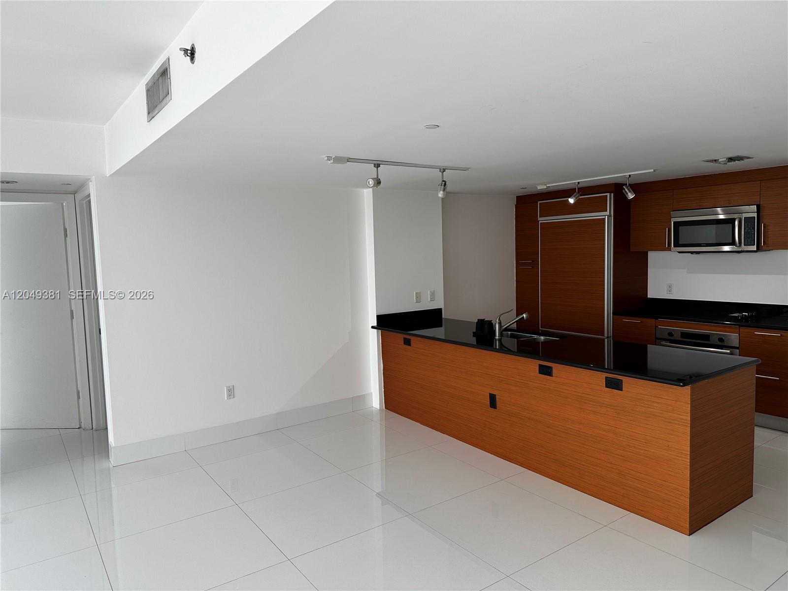 50 Biscayne Blvd # 5001