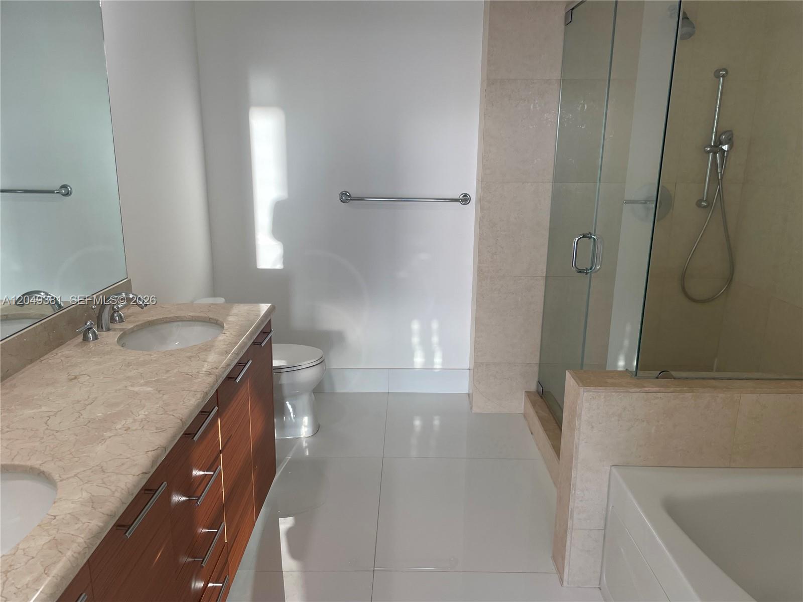 50 Biscayne Blvd # 5001