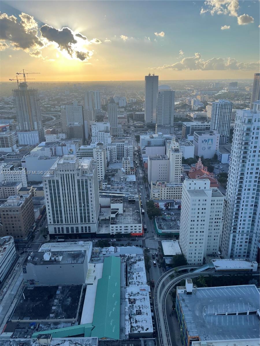 50 Biscayne Blvd # 5001