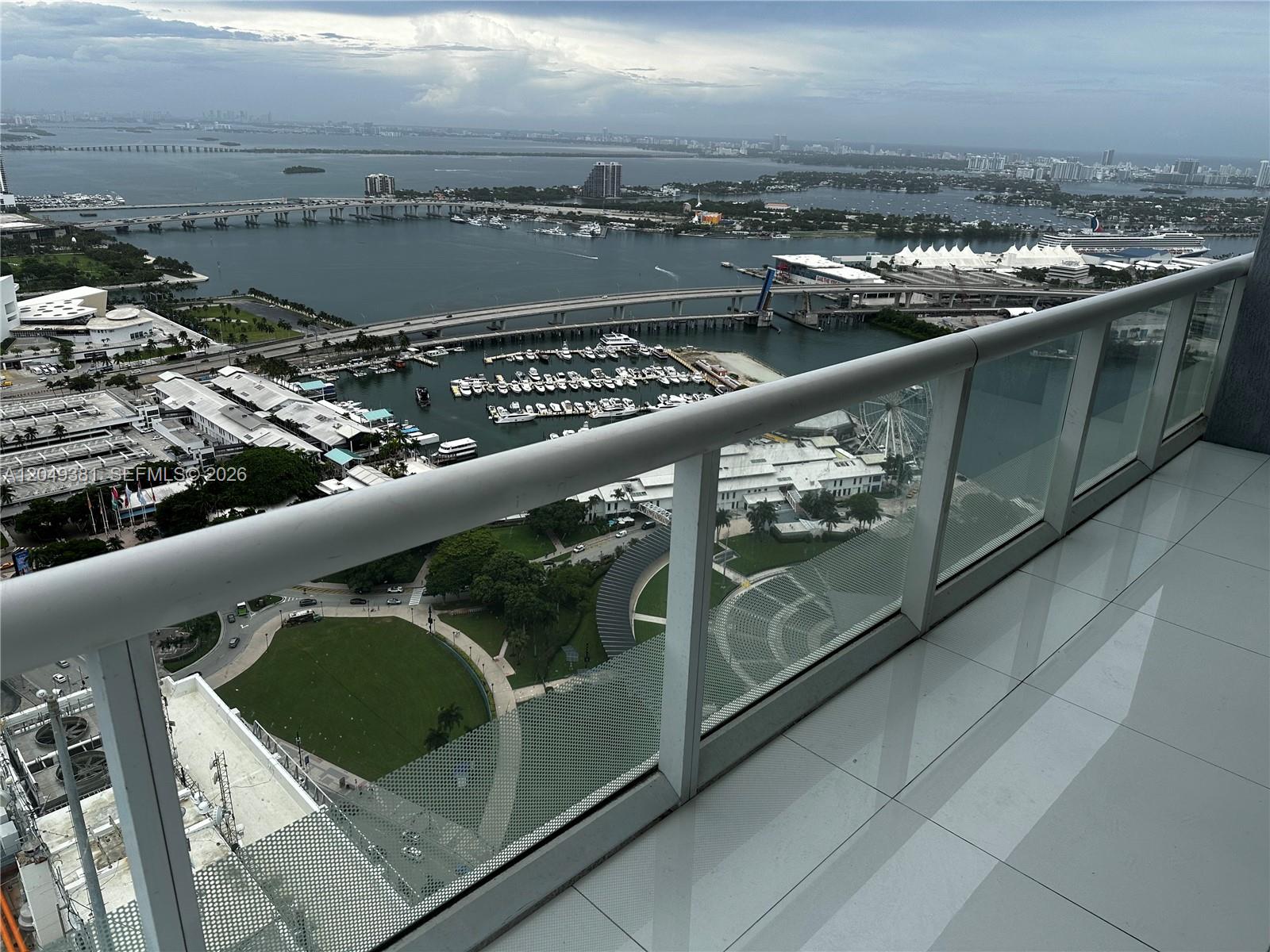 50 Biscayne Blvd # 5001