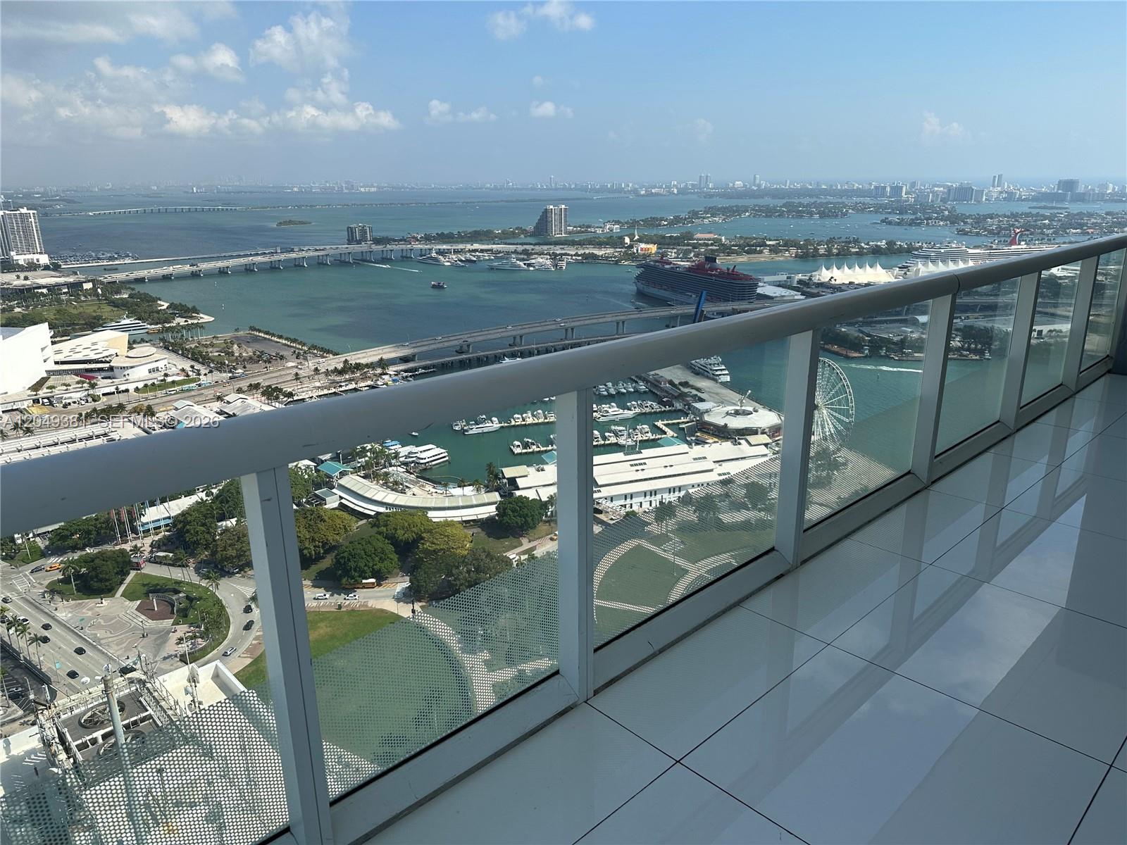 50 Biscayne Blvd # 5001