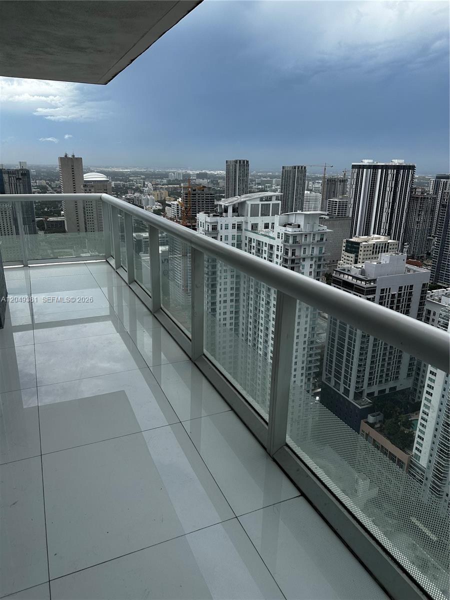 50 Biscayne Blvd # 5001