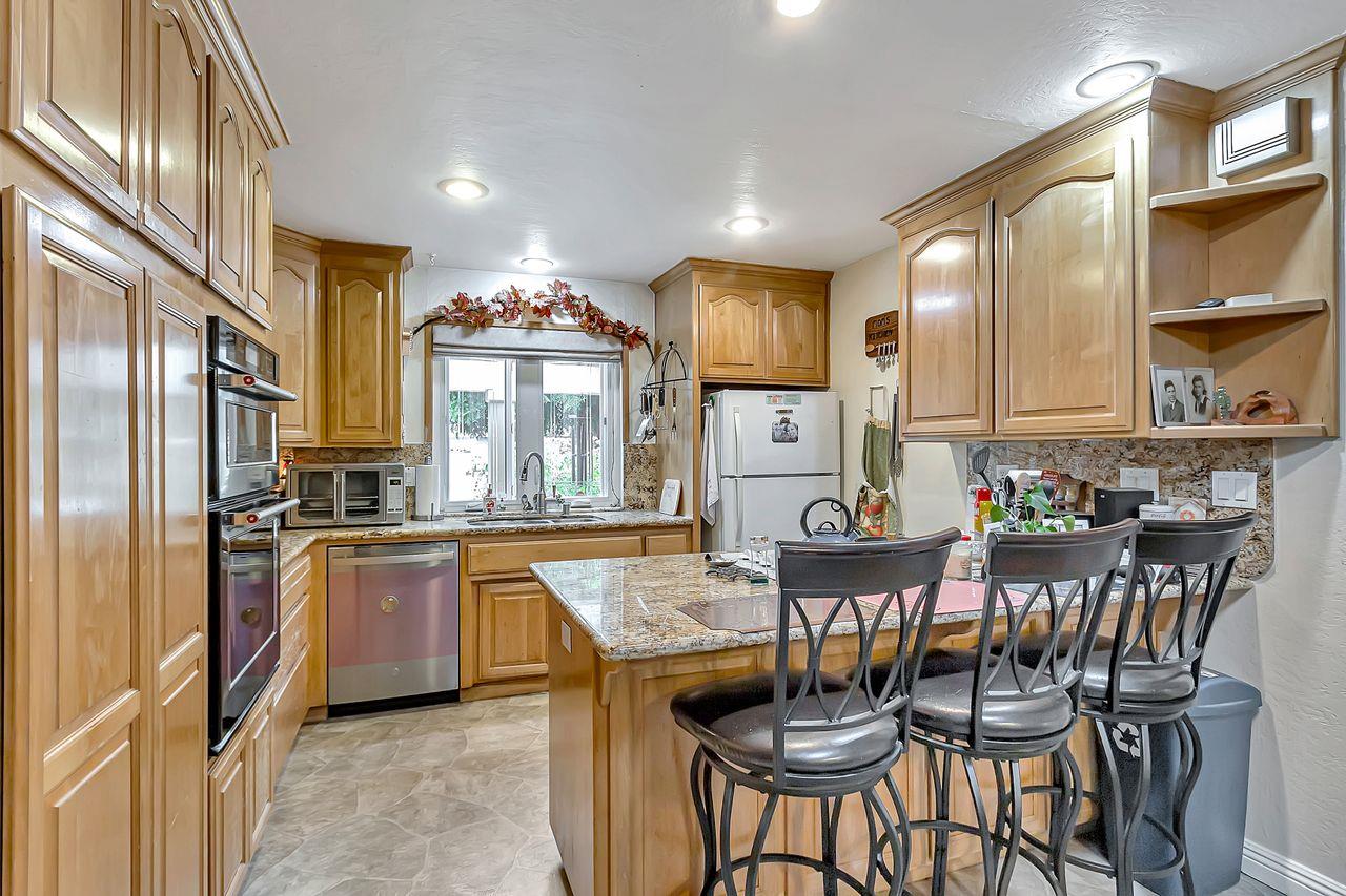 748 Dubanski DR