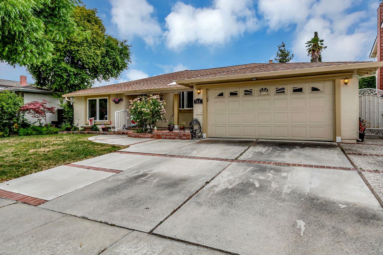 748 Dubanski DR