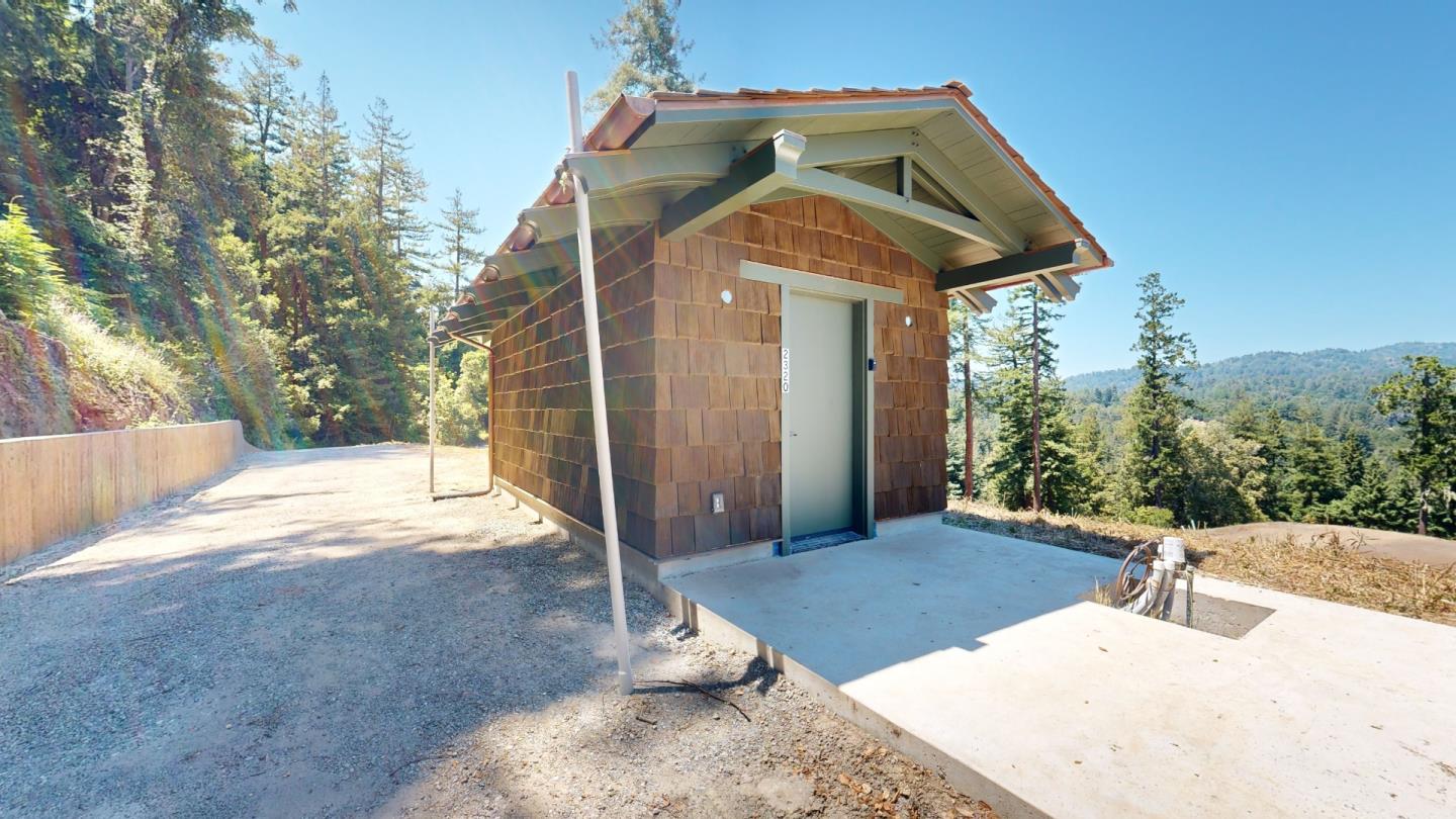 2320 Newell DR