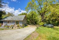 3535 Glen Canyon RD