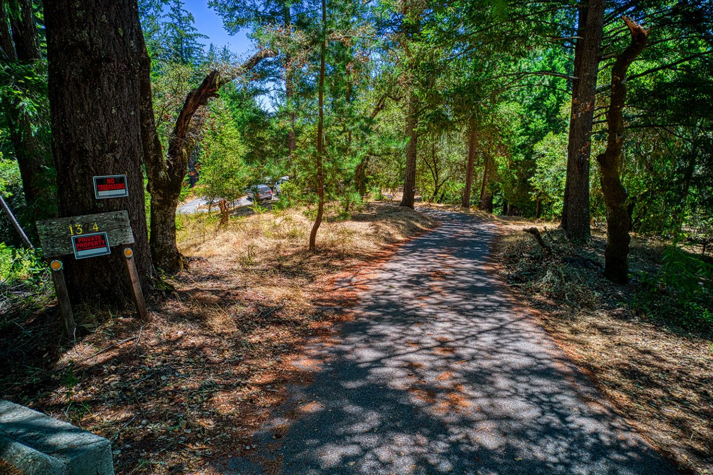 1374 Weston Ridge Road