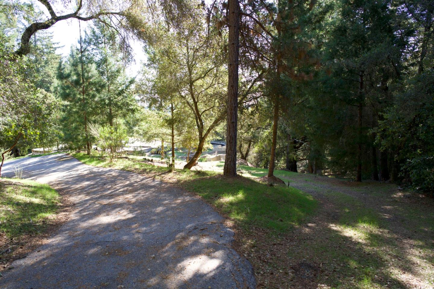 1374 Weston Ridge Road