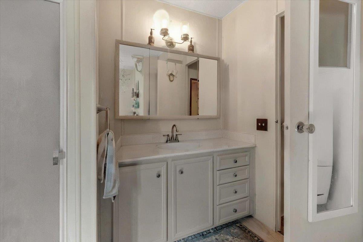 17617 Pond Derosa 29
