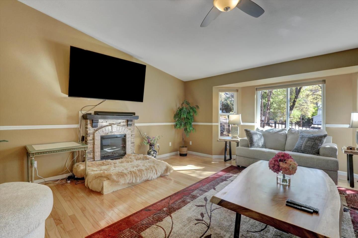 11544 Torrey Pines Drive