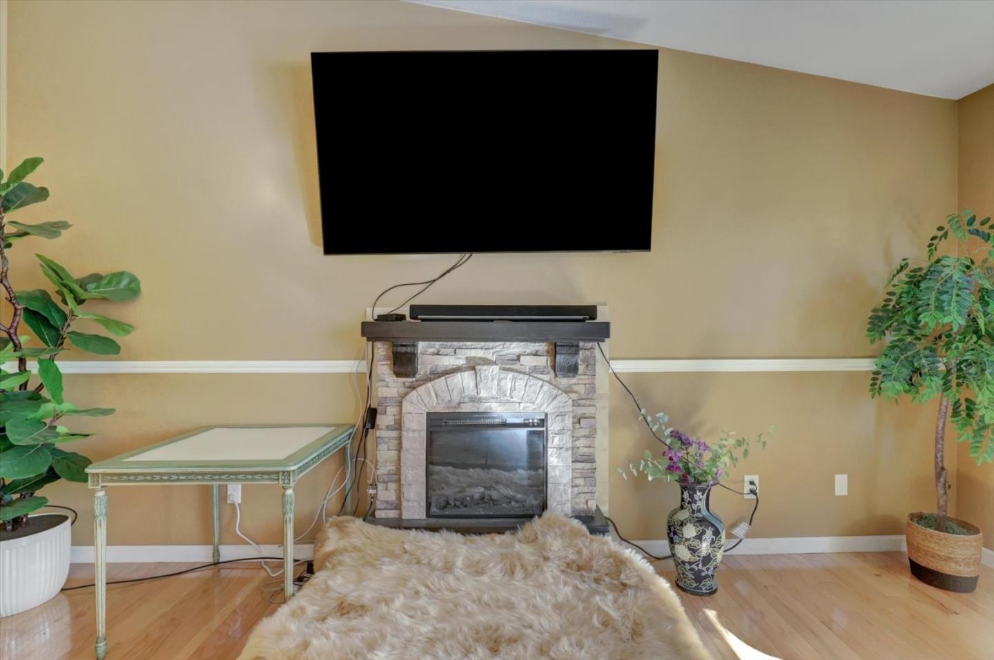 11544 Torrey Pines Drive