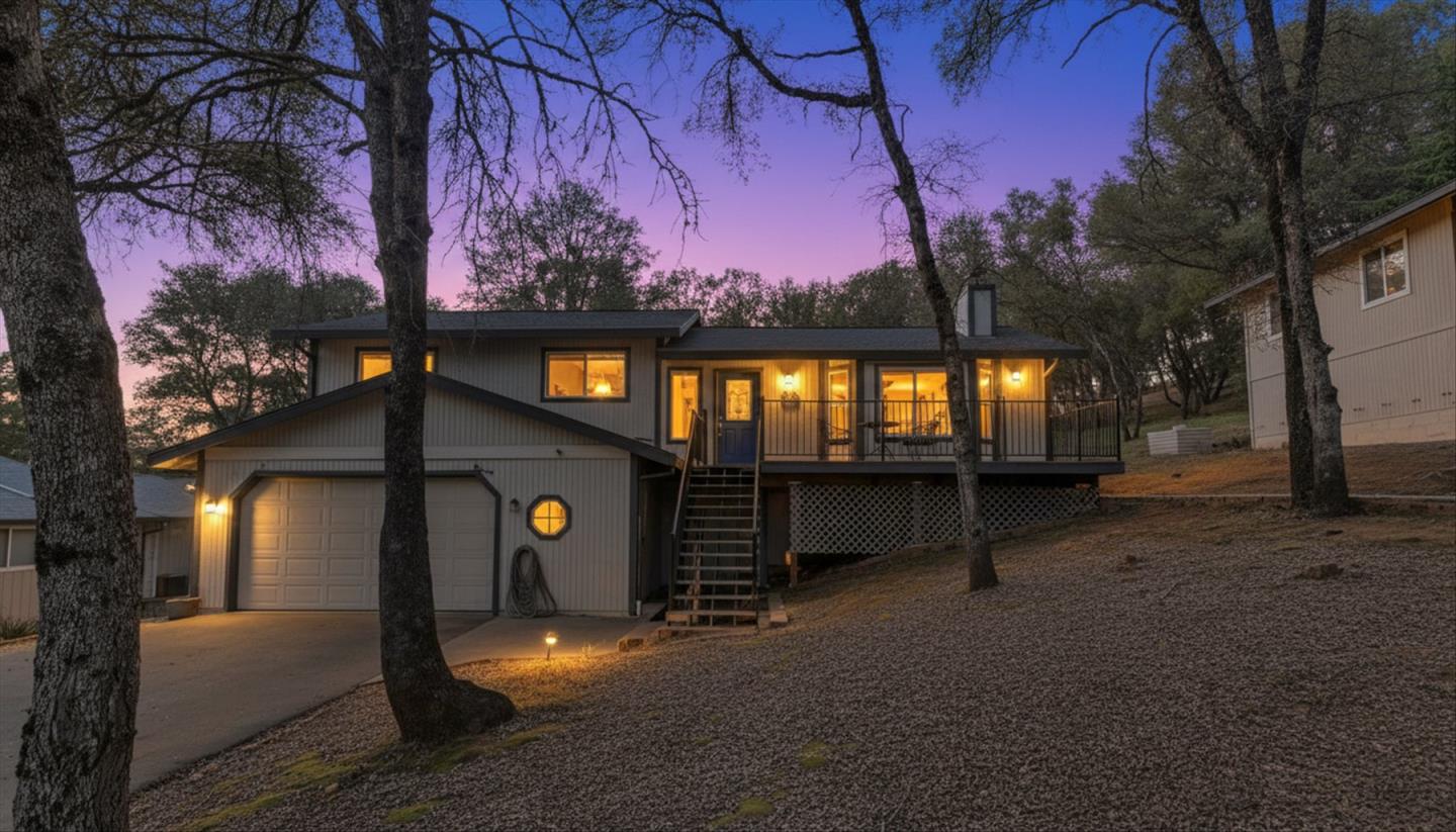 11544 Torrey Pines Drive