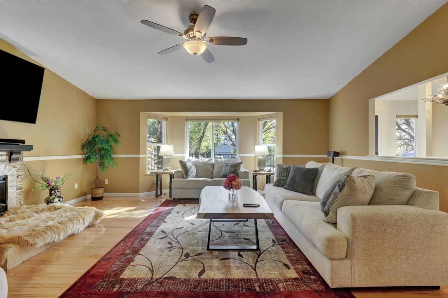 11544 Torrey Pines Drive