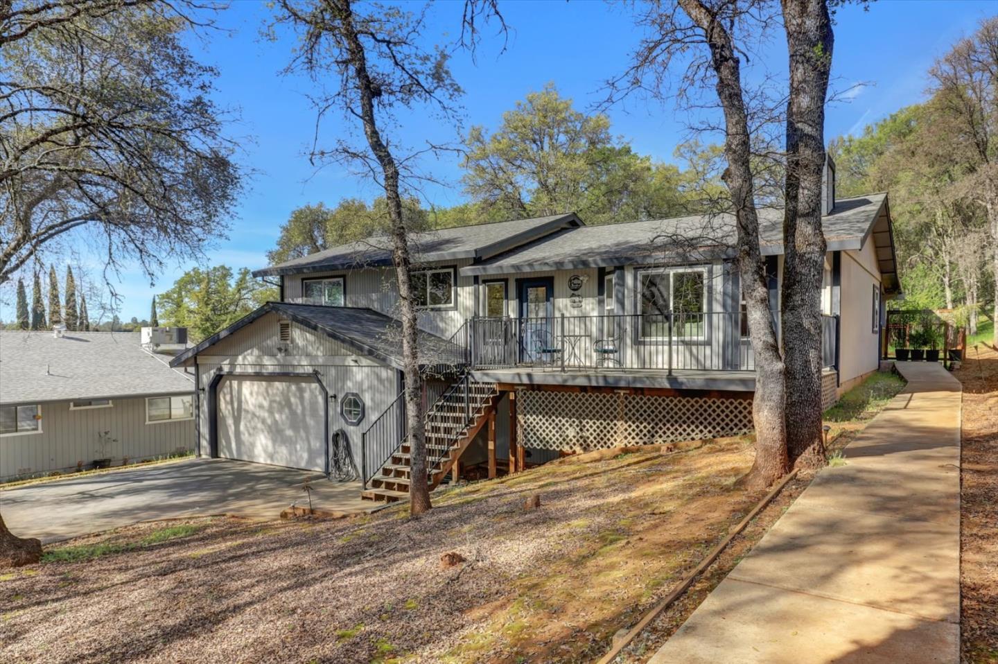 11544 Torrey Pines Drive