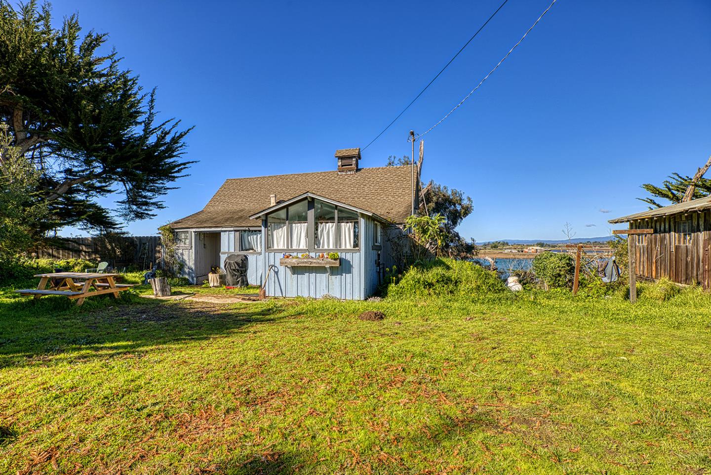 7201 Hwy 1