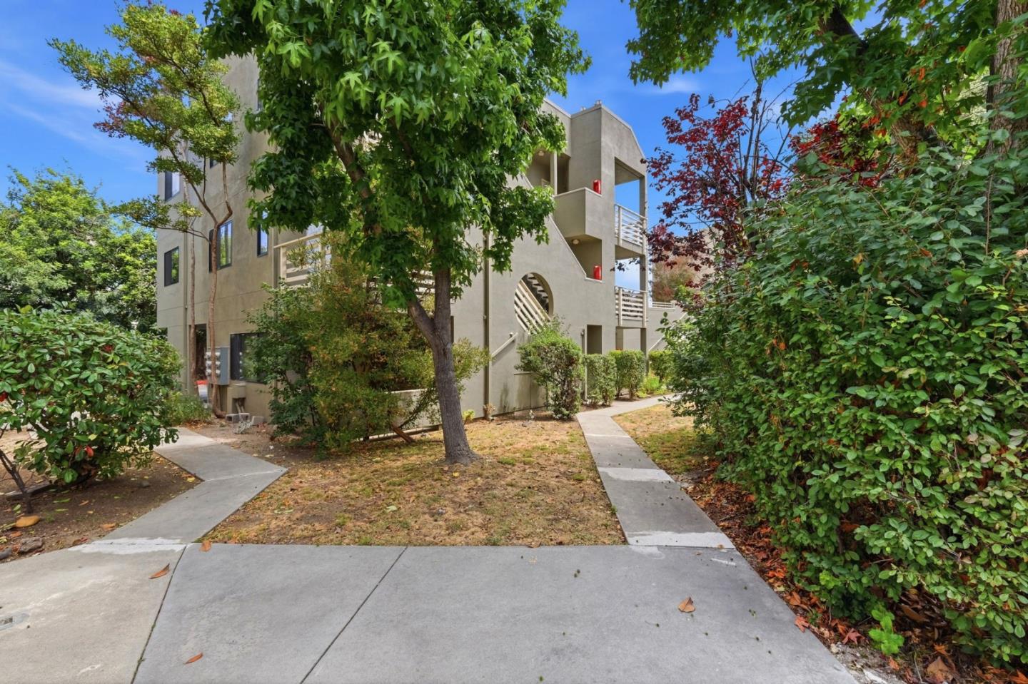250 River ST 220