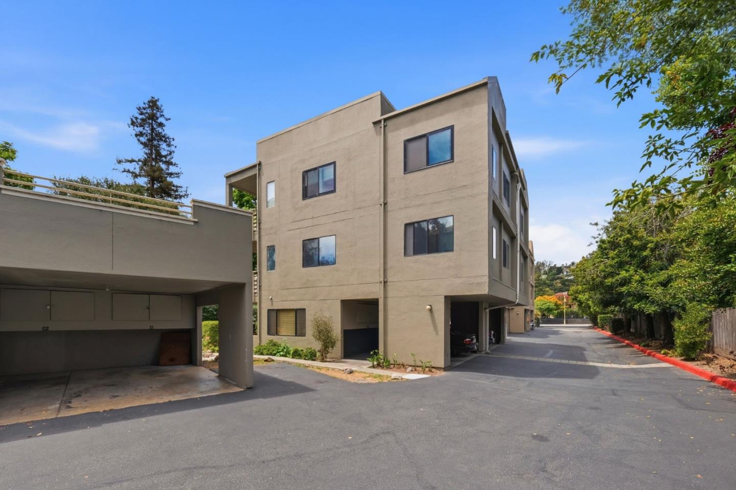 250 River ST 220