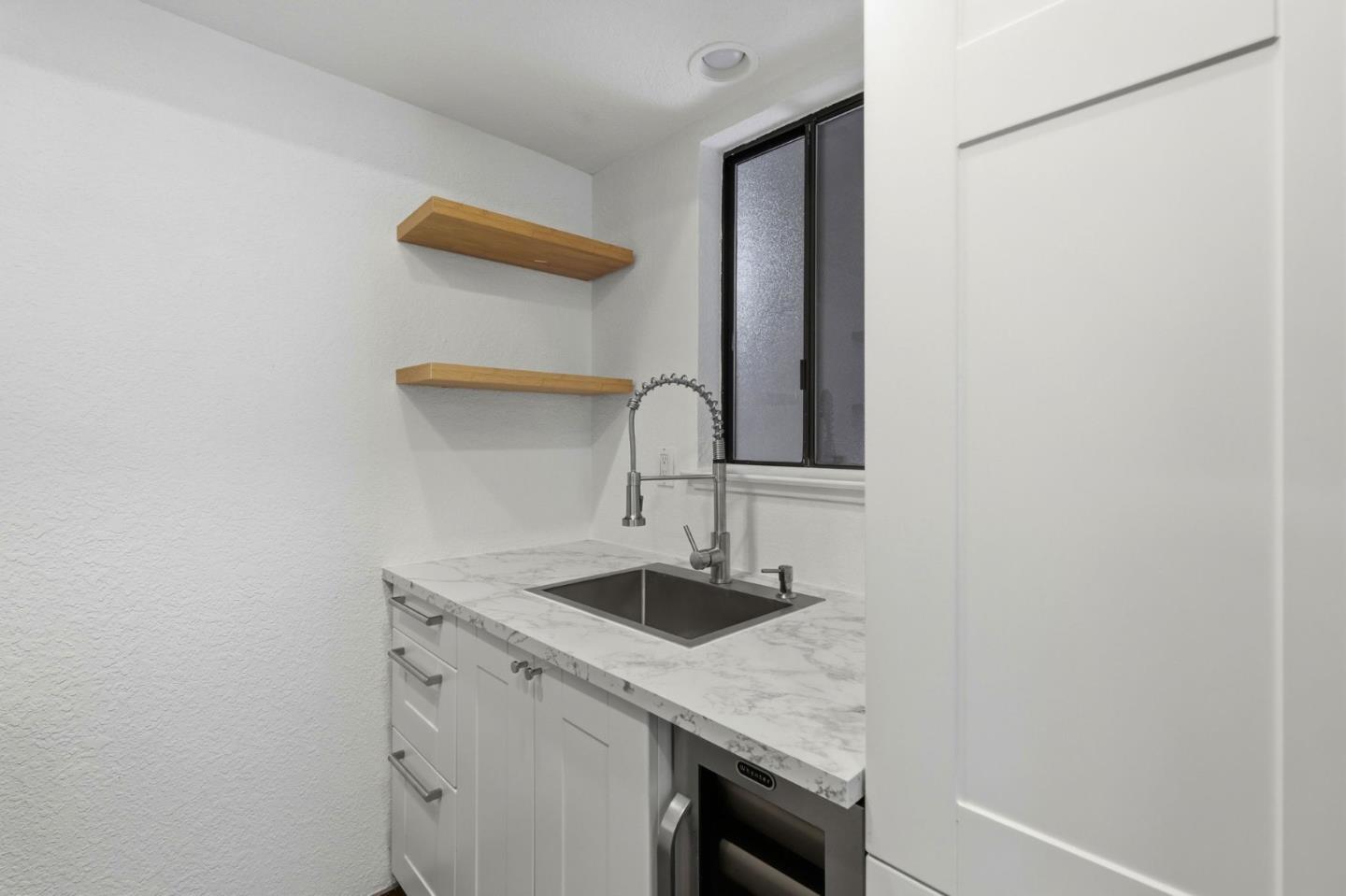250 River ST 220
