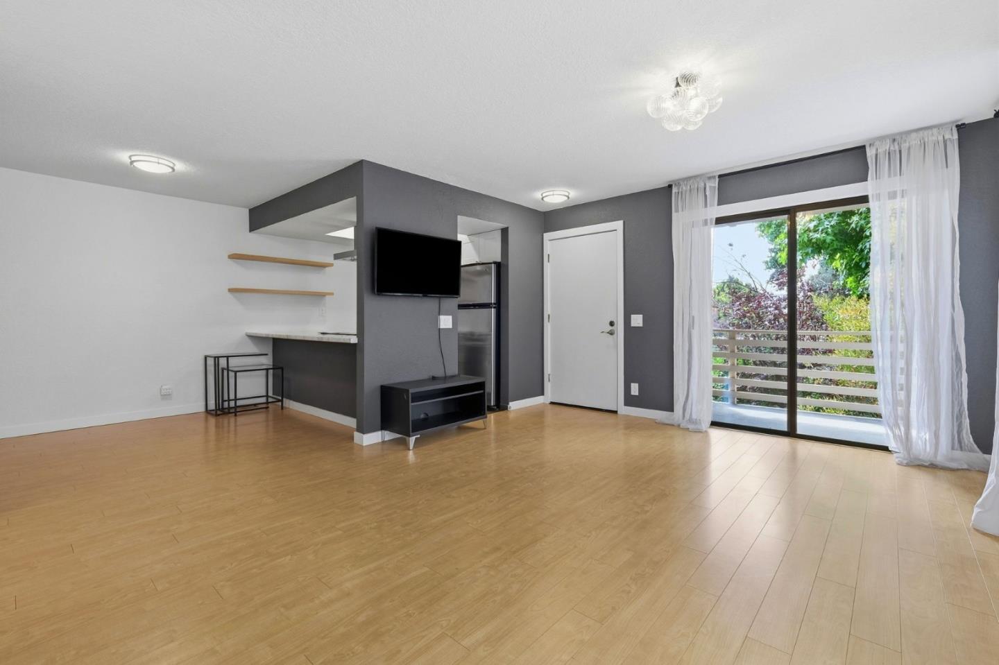 250 River ST 220
