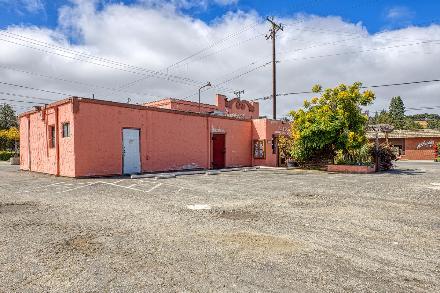 2904 Freedom BLVD