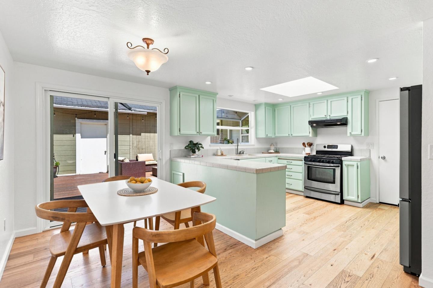 72 Mar Monte AVE