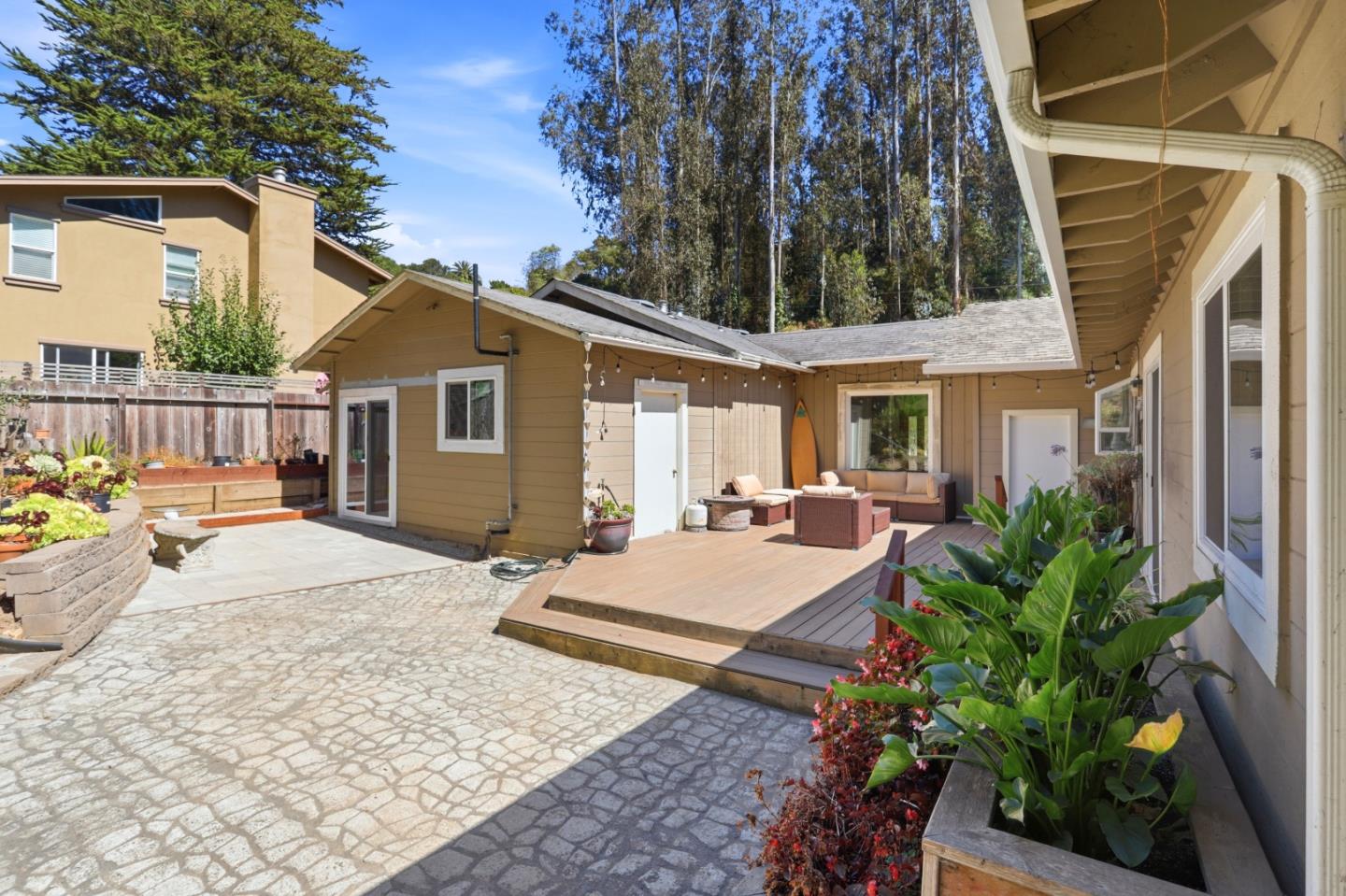 72 Mar Monte AVE