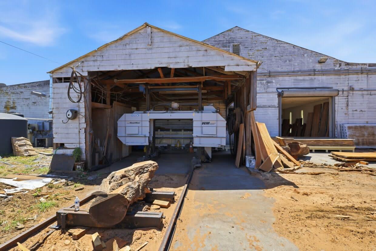 2536 Freedom BLVD
