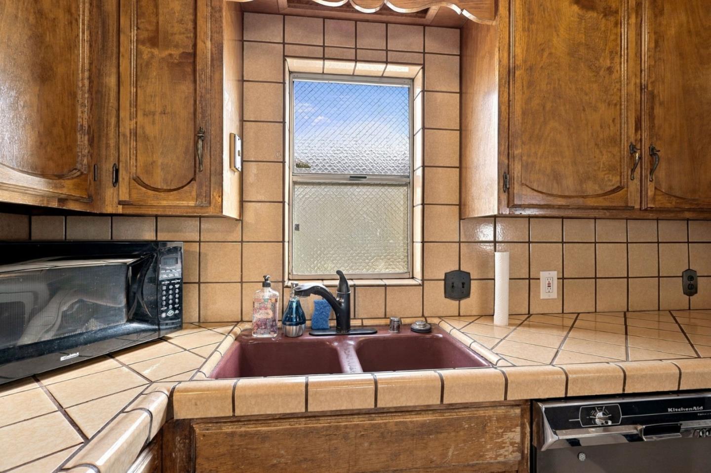 1250 Soquel AVE