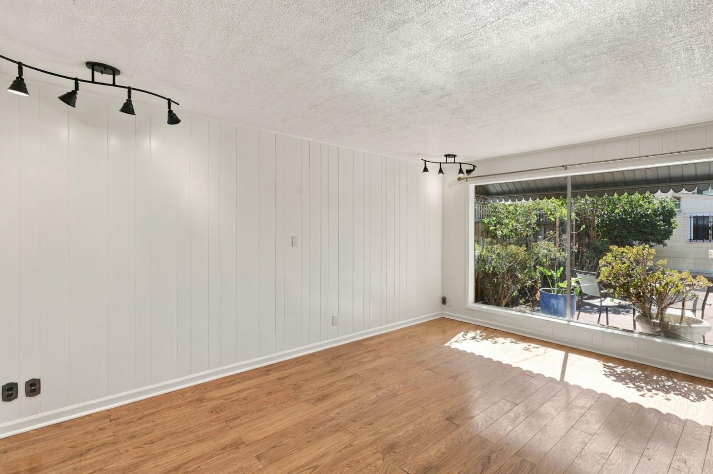 1250 Soquel AVE