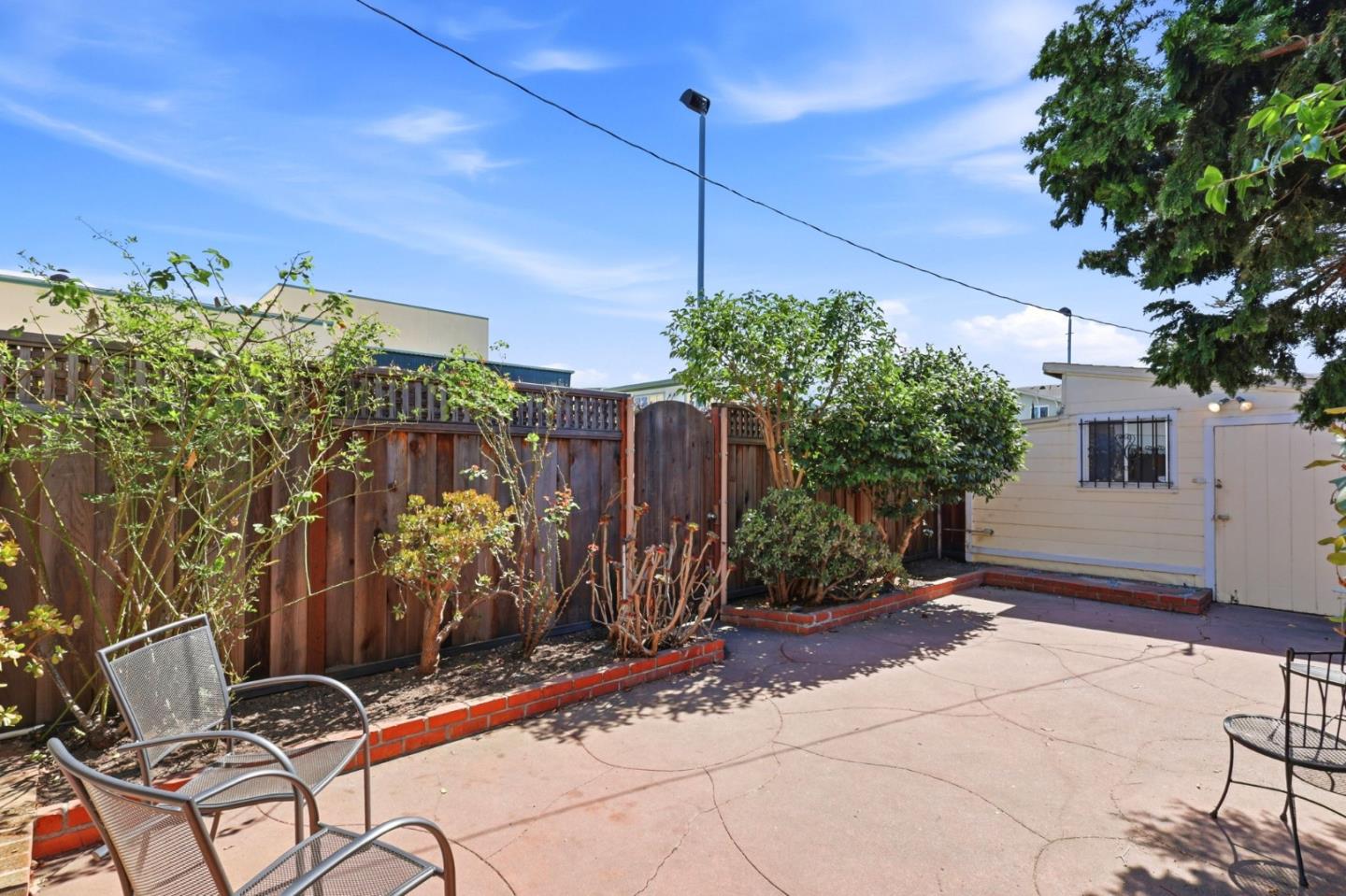 1250 Soquel AVE