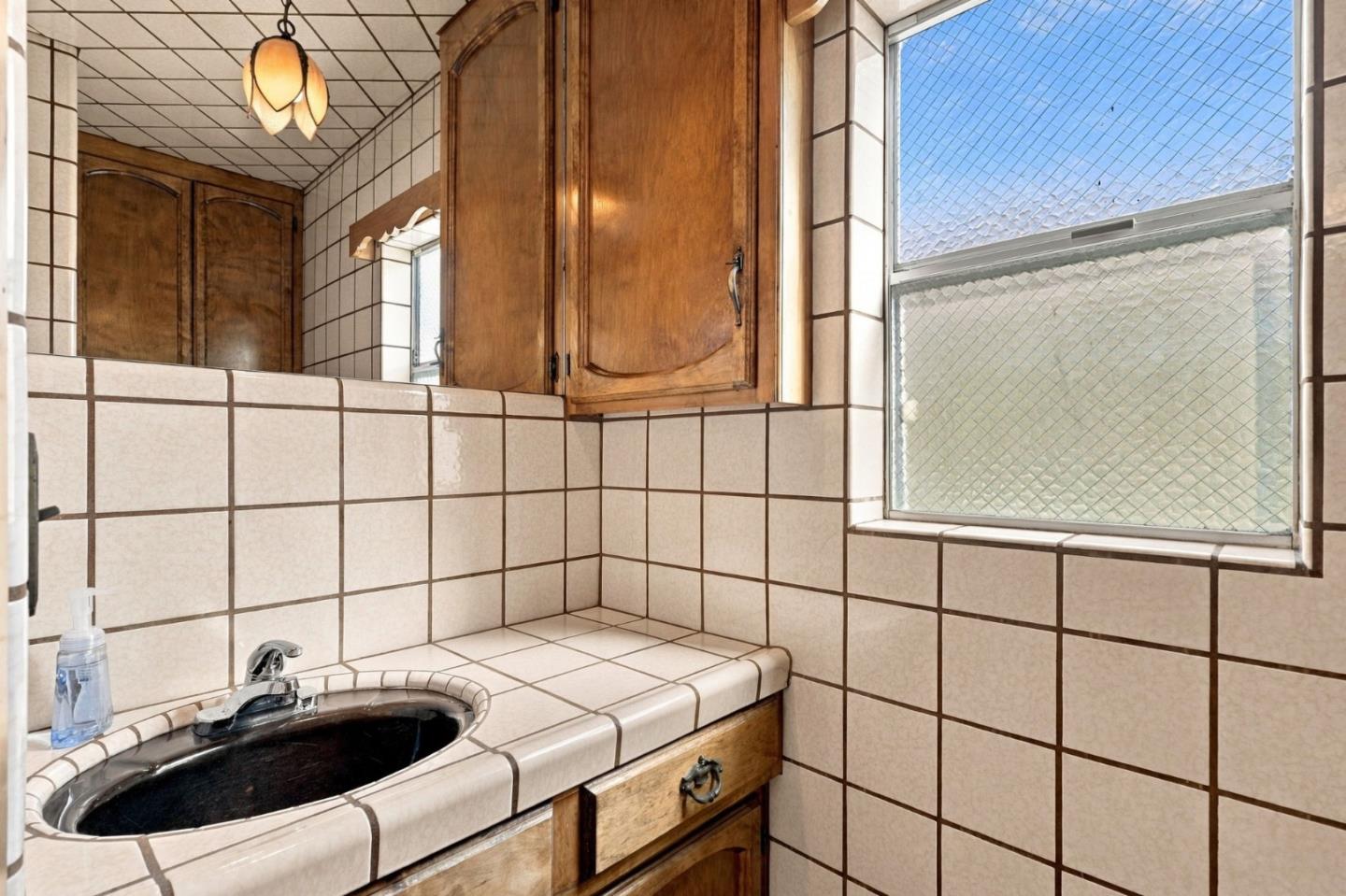 1250 Soquel AVE
