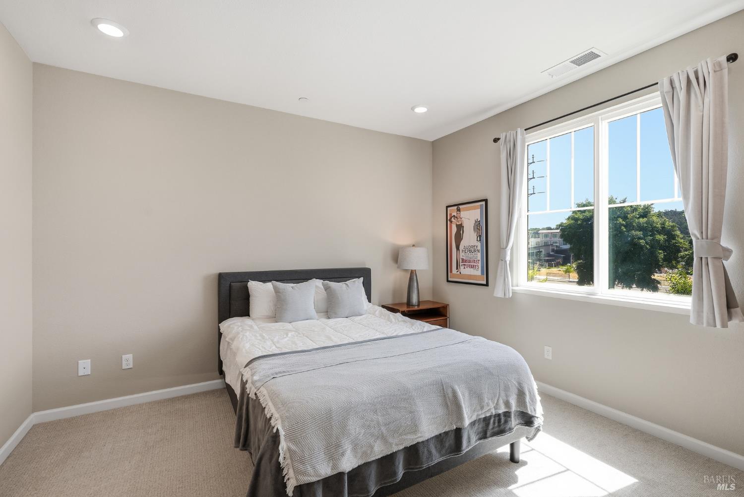 12 Lesina Way